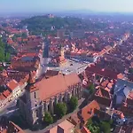 Royal * Brasov